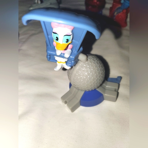 Complete 10pc set Mcdonalds Disney train toys Mickey & Minnie’s Runaway Railway - Picture 7 of 12